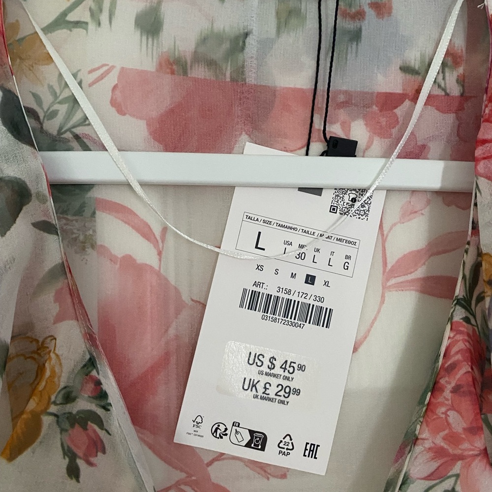 Floral Ruffle Blouse - Picture 3 of 3